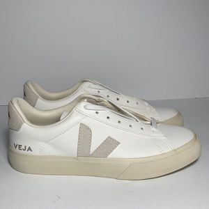 Veja Campo Sneakers in Tan White 
Size Eur-40 Us-9Women’s